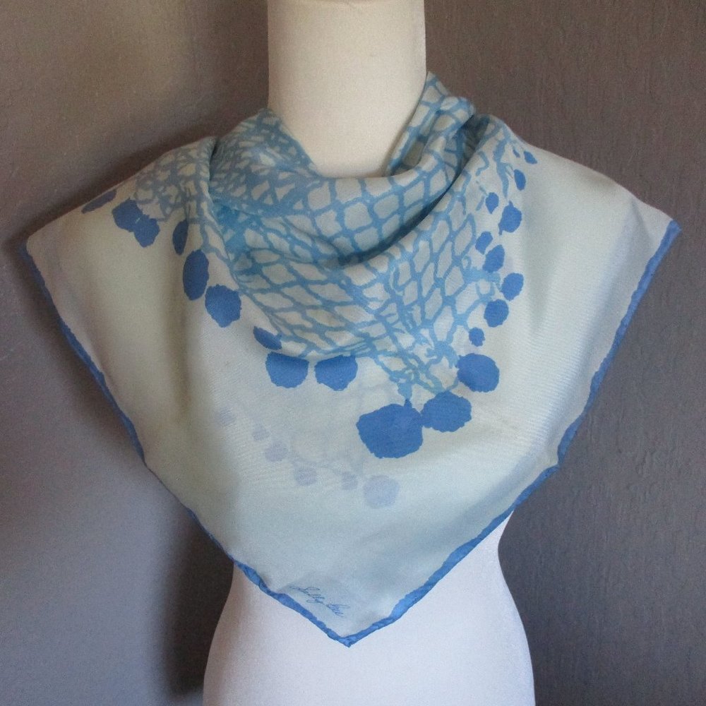 1950s blue & white scarf